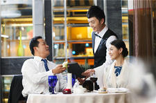 酒店餐厅提升服务品质的8个环节和7个关键点