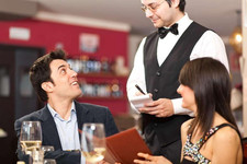 餐厅的活动怎么做才能留住更多顾客？