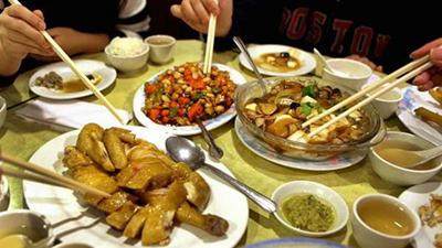 中餐被黑，有人稱在中餐廳吃飯使人發胖？
