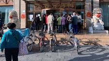 北京这家金百万烤鸭店突然停业，市民气愤：昨儿还让储值，今儿就歇业