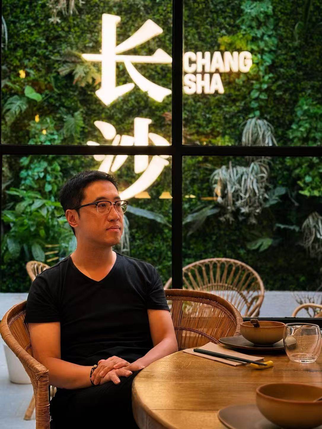 不靠妥协换市场，用湘味文化征服欧洲食客