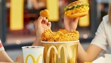 麥當勞要開元宇宙虛擬餐廳；星巴克使用過期食材被罰百萬