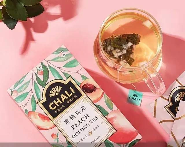 新式茶饮品牌“茶里”生产基地完成封顶，袋泡茶要玩瓶装茶