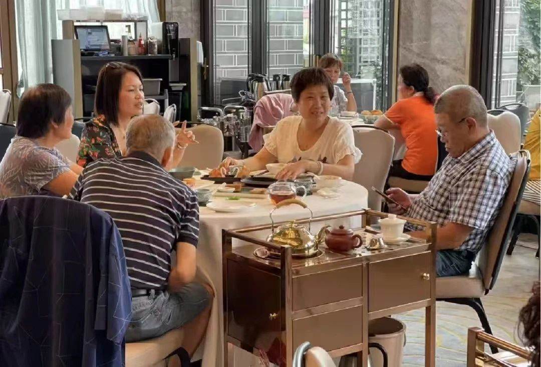 “餐+茶”，如何成为今年餐饮破局的关键密码？