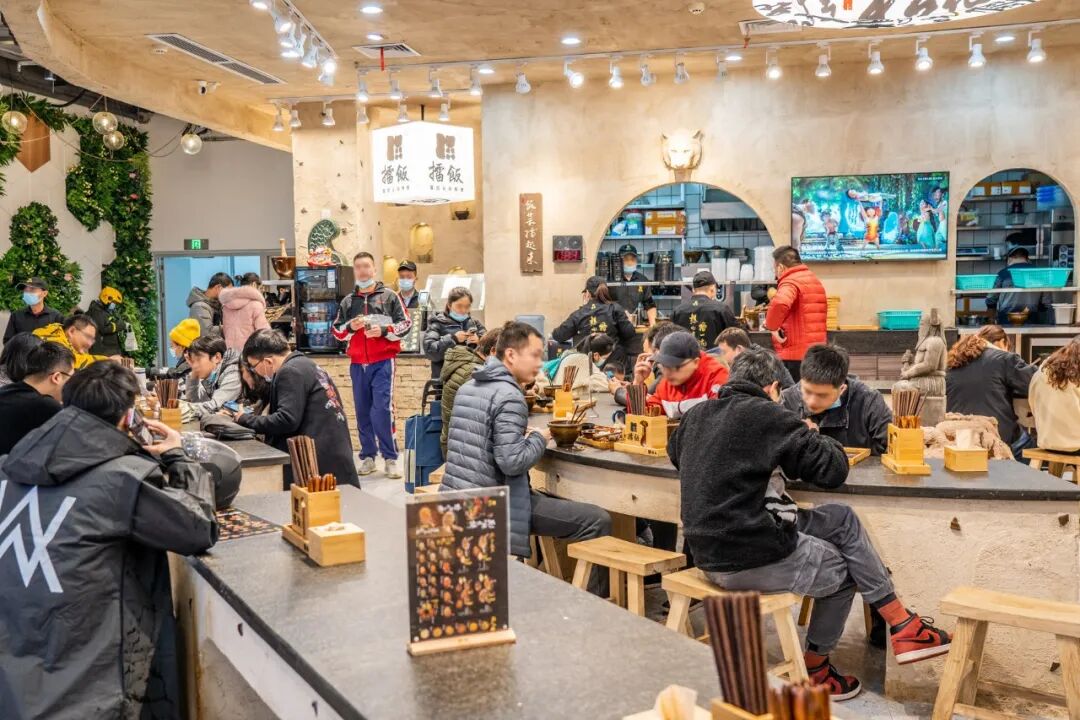 月开100店，湖南杀出一匹卖快餐的黑马！