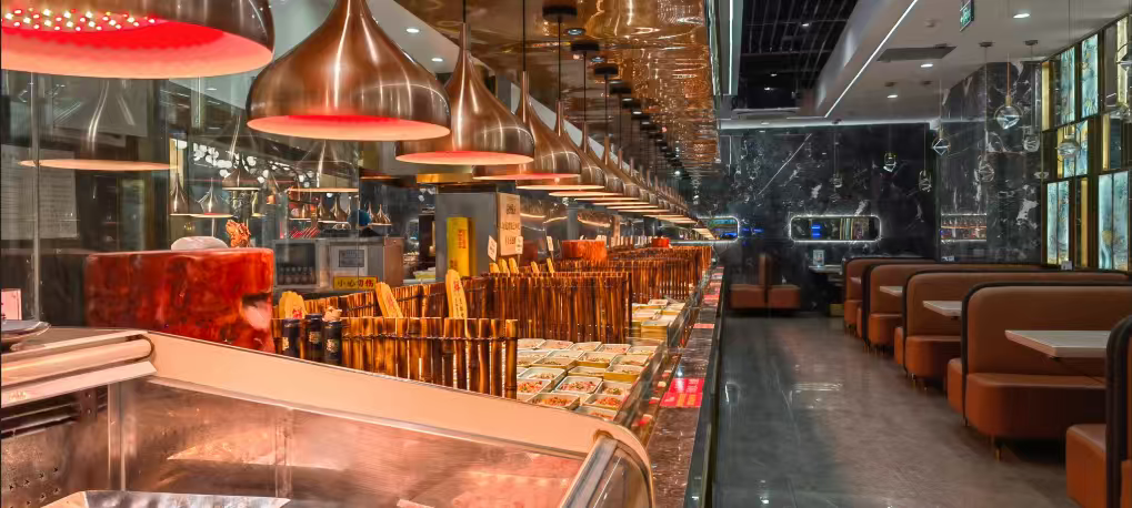 排不上队的魏家凉皮，背后竟是一家餐饮帝国