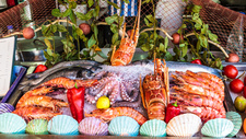 被禁的澳大利亚龙虾是如何出现在中国餐桌上的？