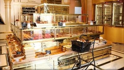 法式轻奢烘焙「Dr嘴唇面包」华南首店亮相深圳海岸城