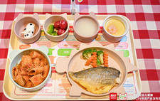 肯悦咖啡全国门店数量已突破2000家；鱼你在一起2600家店同步上新烫捞