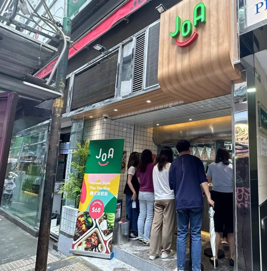 内地餐饮大撤离背后，这个品类正火遍香港