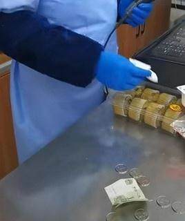 顾客用1元纸币付款被饮食店拒收，律师称行为违法违规