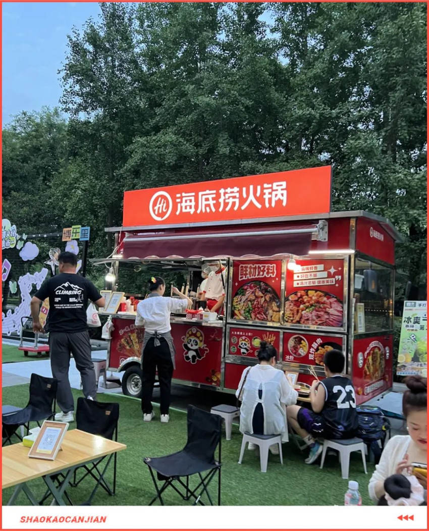 摆地摊卖烧烤，是内卷出口，还是创业风向？