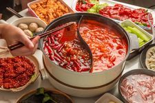 锅圈食汇预计11月2日挂牌上市；西安饮食前三季度营收增长54%