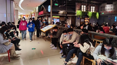 强制扫码点餐违法！上海要求手机点餐餐厅备纸质菜单