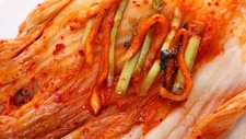 韩国遭遇“泡菜危机”：一棵白菜25元，比去年上涨50%