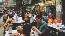 长沙春节消费迎新高：文和友客流近30万，蛙来哒营业额环比上涨30%左右