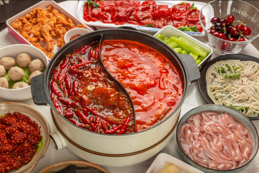 為什么火鍋品牌都在“偷偷”開大店？
