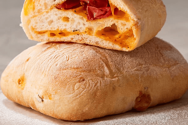 比肉夹馍更“野”，面包界出了一款让年轻人疯狂的百搭单品