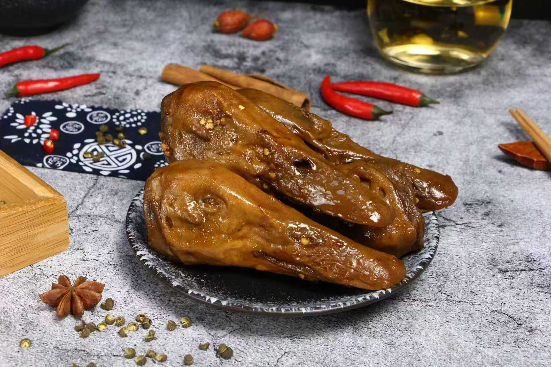 海外首店落地！周黑鴨登陸馬來西亞巴生港