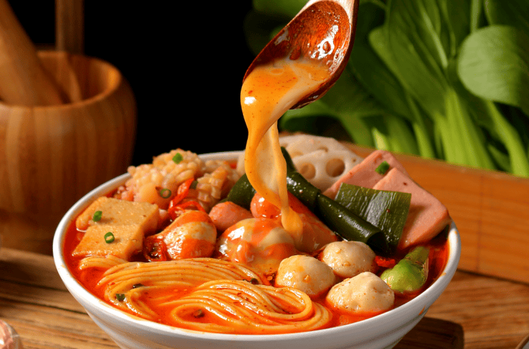 火上熱搜的劉文祥麻辣燙，主動(dòng)暫停了加盟合作咨詢