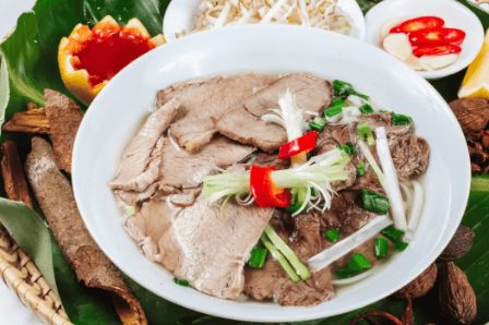 关店、换血、死守、重启……2025餐饮众生相