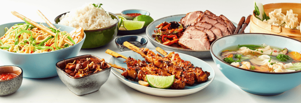 老乡鸡、海底捞、库迪……餐饮巨头们都在互相抢生意？