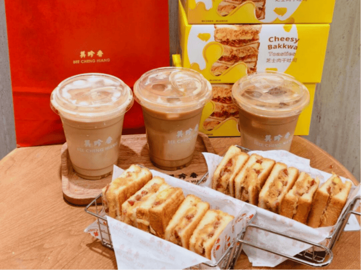 全国多地排长队！“肉脯界顶流”开始抢烘焙店生意了