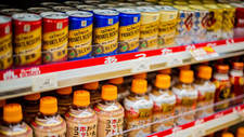 济南一小吃店经营无中文标签的预包装食品被罚4千元