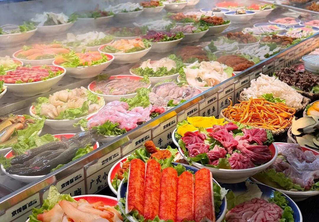 集市火锅持续走红，火锅品牌开启多模型时代