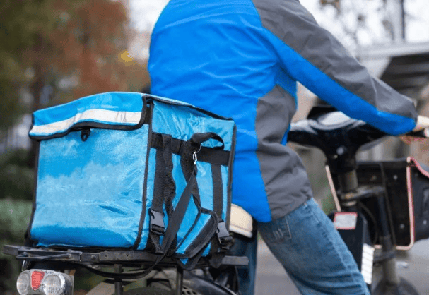 淘宝闪购上线“协商换菜”等多工具，AI助力商家经营更简单