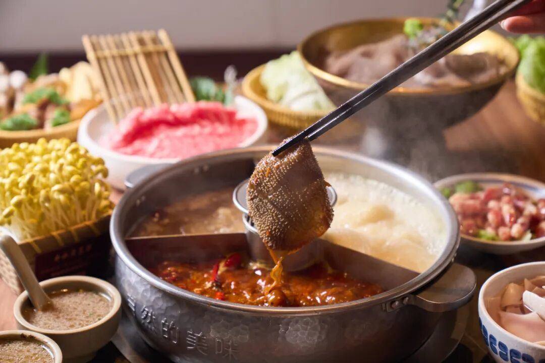 抖音新春吃喝玩乐节开启：向用户发放亿元红包，上线「春节营业」标签