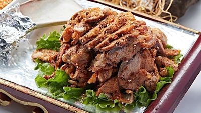 超433亿元，餐饮收入增速跑赢全国，内蒙古食材凭实力“圈粉”