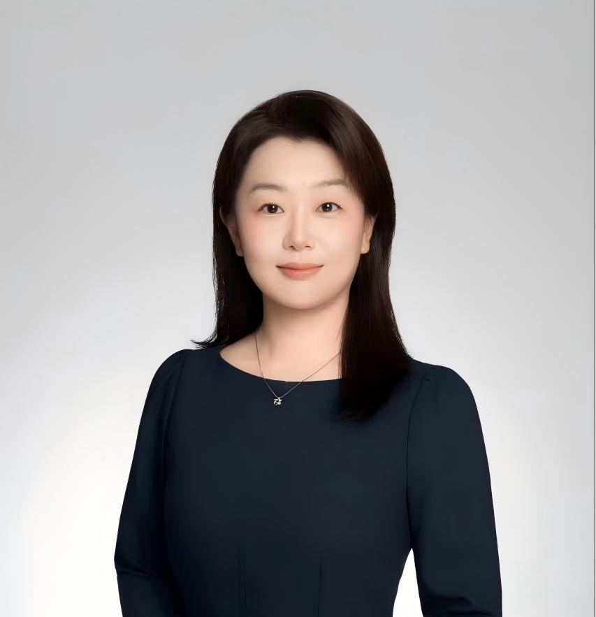 刘依依